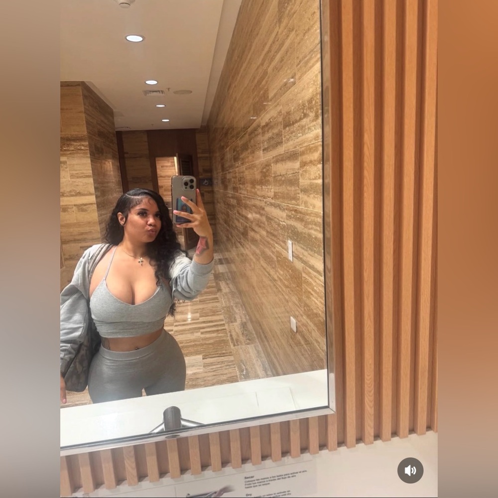 ALO Yoga Athletic Heather Grey Sports Bra